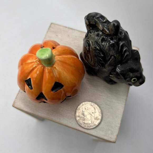 Fritz & Floyd Halloween Cat Pumpkin Salt And Pepper Shakers - Picture 5 of 10